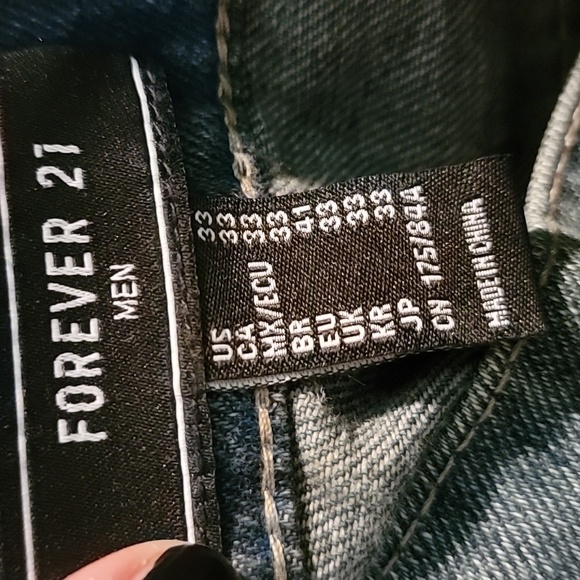NWT! Men's Forever 21 Jeans - Picture 2 of 5
